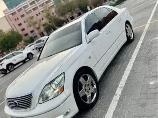 2004 Lexus LS 430 في Dubai سيارة مستعملة