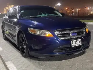 2012 Ford Taurus in Sharjah used car