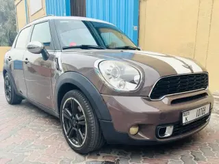 2012 Mini Countryman in Sharjah used car