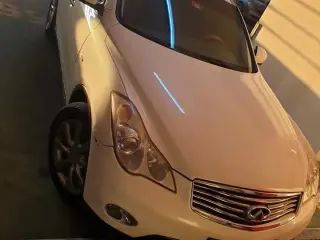 2013 Infiniti EX37 in Sharjah used car