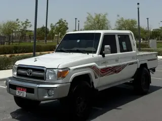 2021 Toyota Land Cruiser Pickup in Abu Dhabi used car