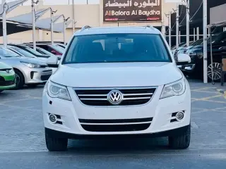 2010 Volkswagen Tiguan في Sharjah سيارة مستعملة