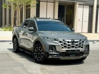 2023 Hyundai Santa Cruz في Sharjah سيارة مستعملة