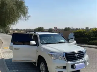 2010 Toyota Land Cruiser in Dubai used car