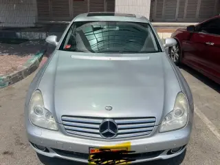 2007 Mercedes-Benz CLS في Ajman سيارة مستعملة