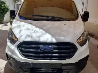 2023 Ford Transit في Dubai سيارة مستعملة