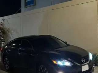 2016 Nissan Altima in Dubai used car