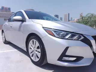 2020 Nissan Sentra في Sharjah سيارة مستعملة