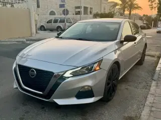 2019 Nissan Altima in Ajman used car