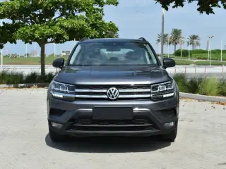 2022 Volkswagen Taos في Dubai سيارة مستعملة