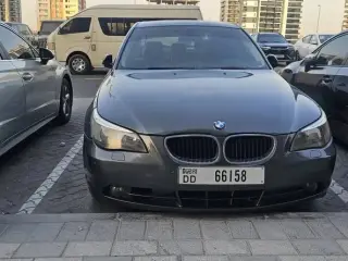 2006 BMW 5-Series في Dubai سيارة مستعملة