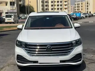 2020 Volkswagen Viloran في Dubai سيارة مستعملة