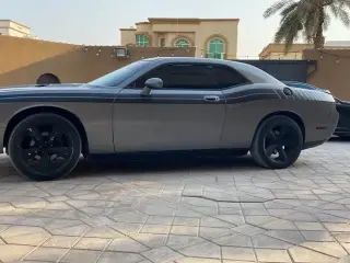 2010 Dodge Challenger in Ajman used car