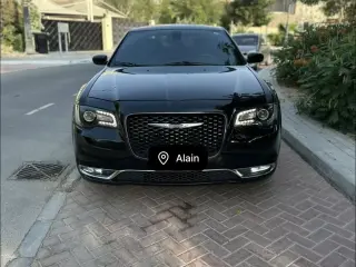 2019 Chrysler 300 in Dubai used car
