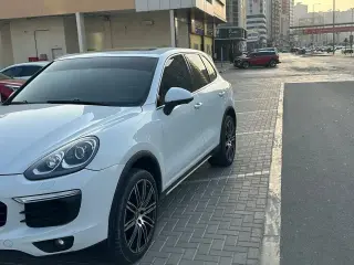2016 Porsche Cayenne in Dubai used car