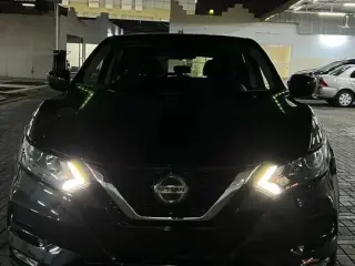 2021 Nissan Rogue in Ajman used car