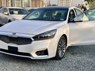 2017 Kia Cadenza in Fujairah used car