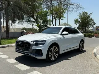 2018 Audi Q8 في Dubai سيارة مستعملة