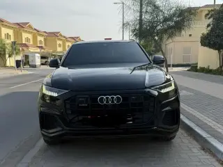 2019 Audi Q8 في Abu Dhabi سيارة مستعملة