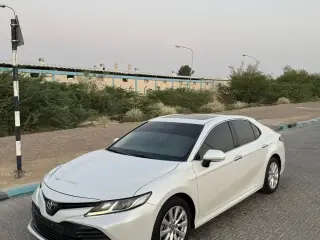 2019 Toyota Camry in Dubai used car
