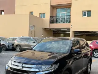 2016 Mitsubishi Outlander in Dubai used car