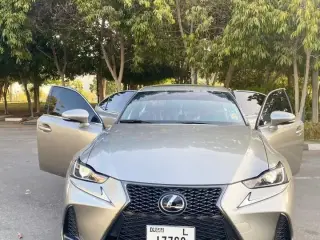 2020 Lexus IS in Sharjah used car