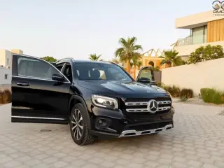 2022 Mercedes-Benz GLB في Dubai سيارة مستعملة
