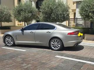 2016 Jaguar XF في Dubai سيارة مستعملة