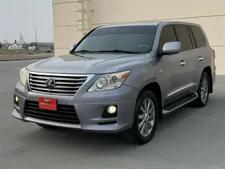 2010 Lexus LX 570 in Sharjah used car