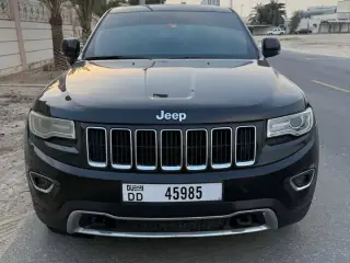 2016 Jeep Grand Cherokee في Dubai سيارة مستعملة