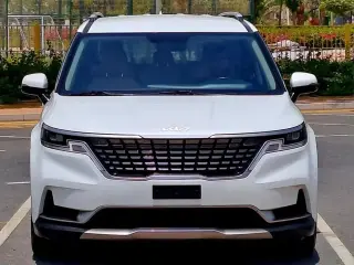 2022 Kia Carnival in Dubai used car