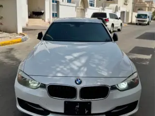 2012 BMW 3-Series في Abu Dhabi سيارة مستعملة