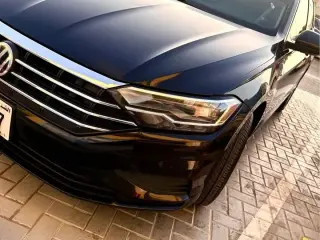 2019 Volkswagen Jetta في Dubai سيارة مستعملة