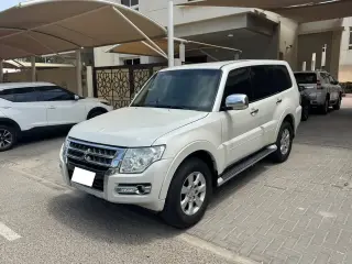 2016 Mitsubishi Pajero in Dubai used car