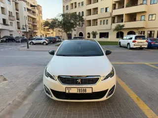 2016 Peugeot 308 in Dubai used car
