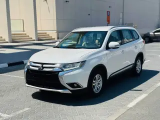2016 Mitsubishi Outlander in Dubai used car