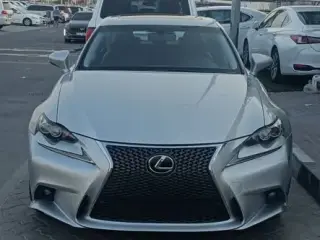 2016 Lexus IS-F في Dubai سيارة مستعملة