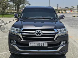 2019 Toyota Land Cruiser in Umm Al Quwain used car
