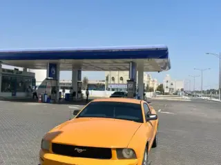 2009 Ford Mustang في Sharjah سيارة مستعملة