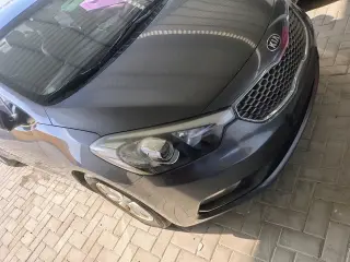 2013 Kia Cerato in Sharjah used car