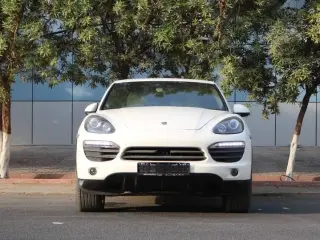 2012 Porsche Cayenne in Sharjah used car