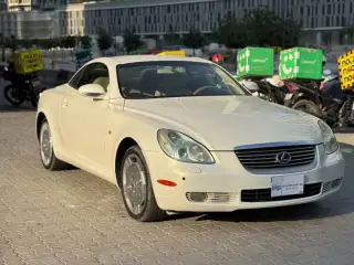 2005 Lexus SC 430 in Dubai used car