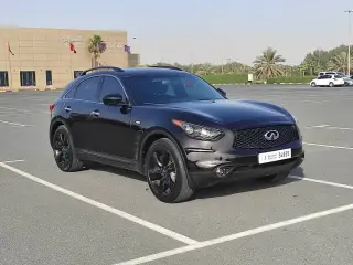 2017 Infiniti QX70 in Dubai used car
