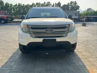 2013 Ford Explorer in Dubai used car