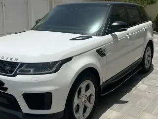 2018 Land Rover Range Rover Sport in Dubai used car