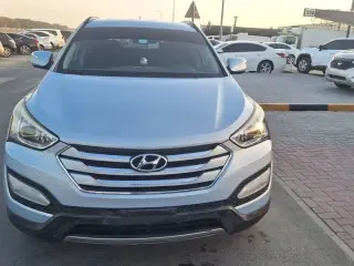 2013 Hyundai Santa Fe in Sharjah used car