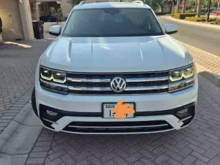 2018 Volkswagen Sharan في Dubai سيارة مستعملة