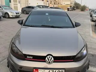 2015 Volkswagen Golf in Dubai used car