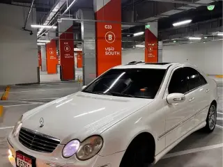 2006 Mercedes-Benz C43 AMG في Abu Dhabi سيارة مستعملة