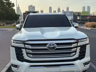 2023 Toyota Land Cruiser in Dubai used car